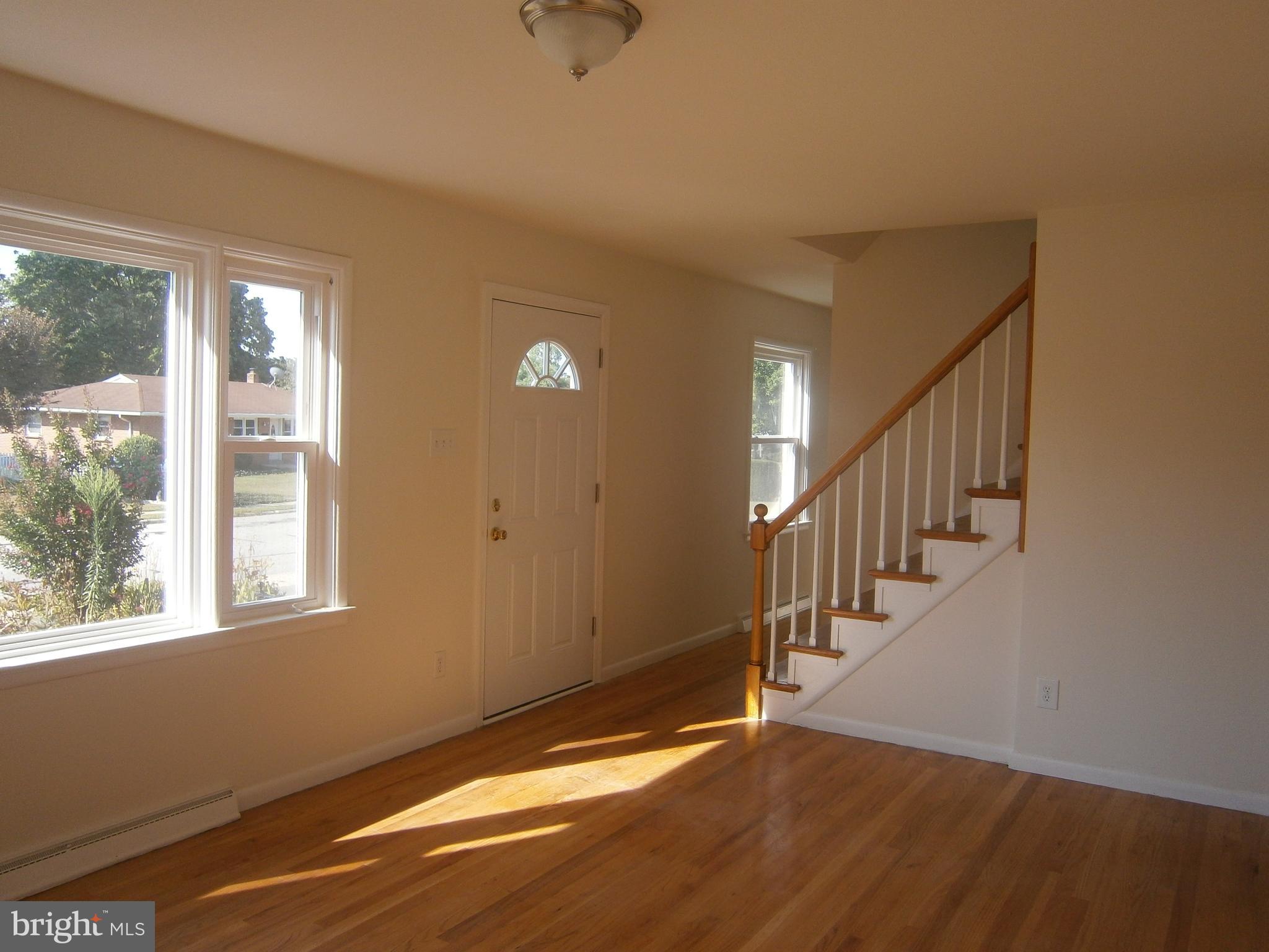 733 Gunnison Road York, PA 17404 - Photo 4 of 8 Gallery Image 4