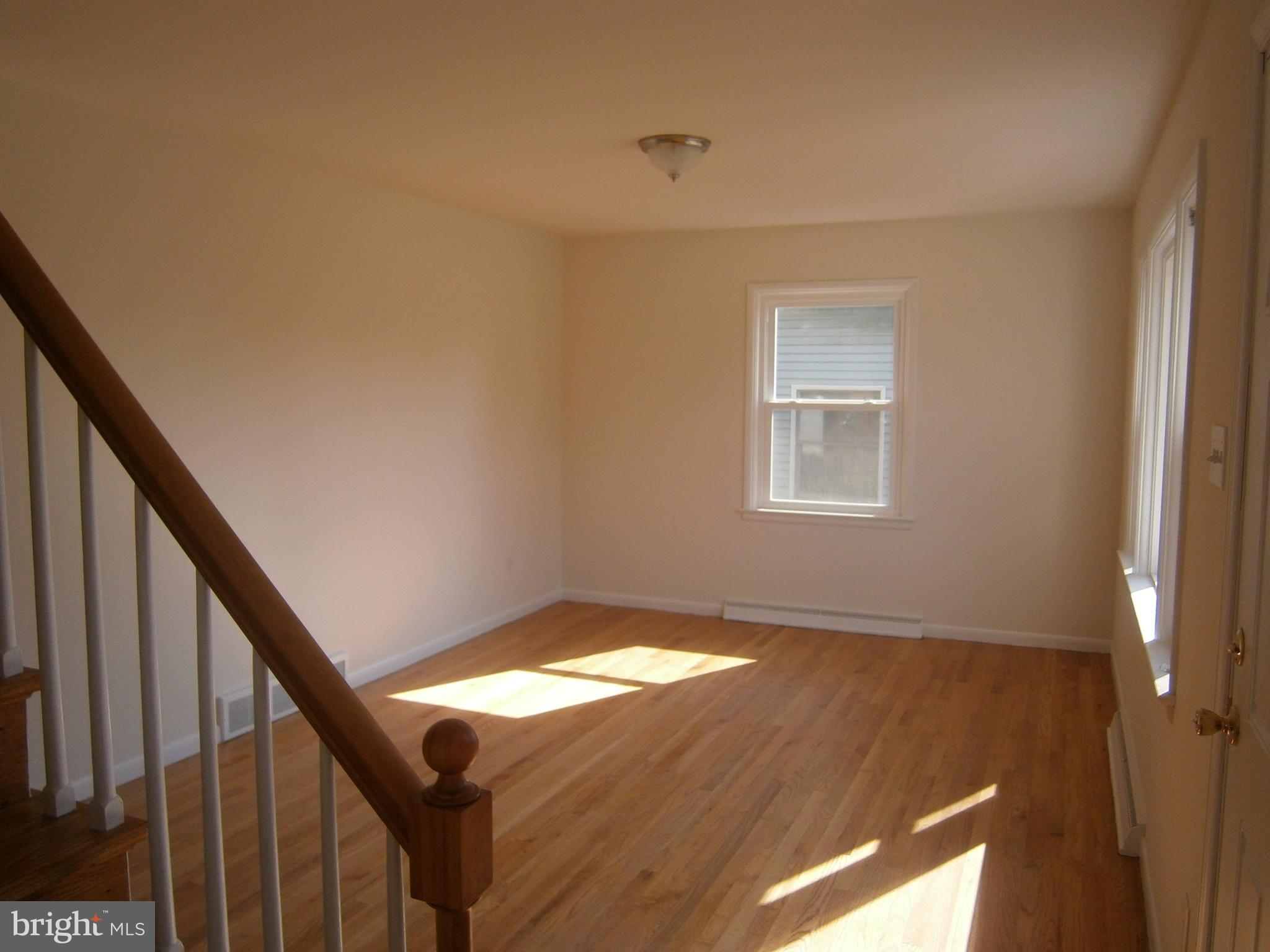 733 Gunnison Road York, PA 17404 - Photo 5 of 8 Gallery Image 5