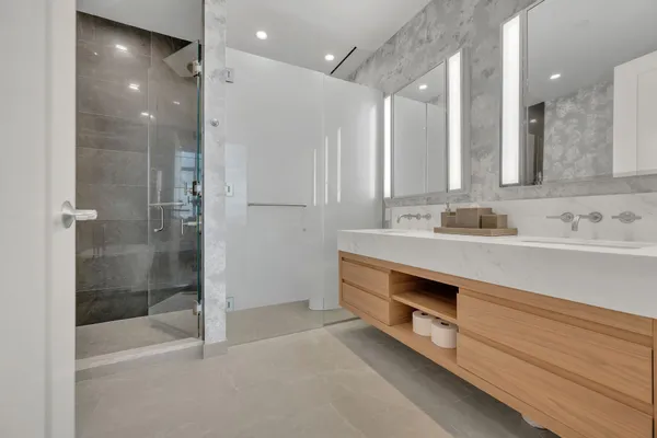 $13,500 | 160 2nd Avenue South, Unit 1701, Nashville, TN 37201