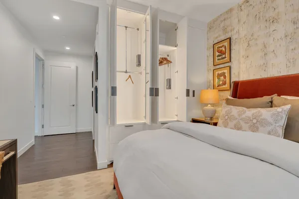 $13,500 | 160 2nd Avenue South, Unit 1701, Nashville, TN 37201