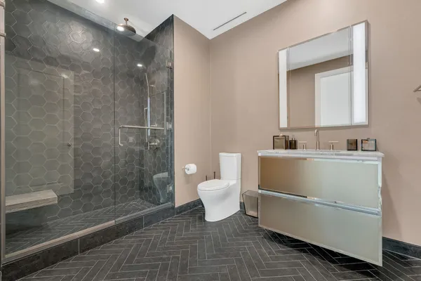 $13,500 | 160 2nd Avenue South, Unit 1701, Nashville, TN 37201