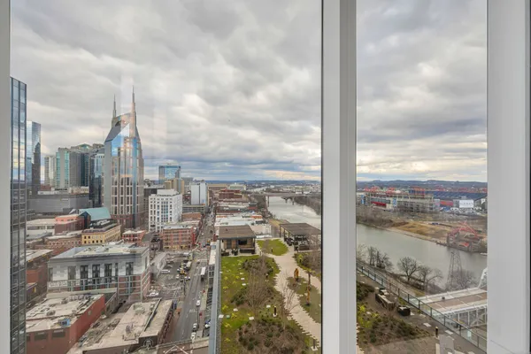 $13,500 | 160 2nd Avenue South, Unit 1701, Nashville, TN 37201