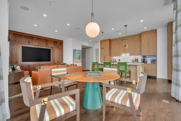 $13,500 | 160 2nd Avenue South, Unit 1701, Nashville, TN 37201