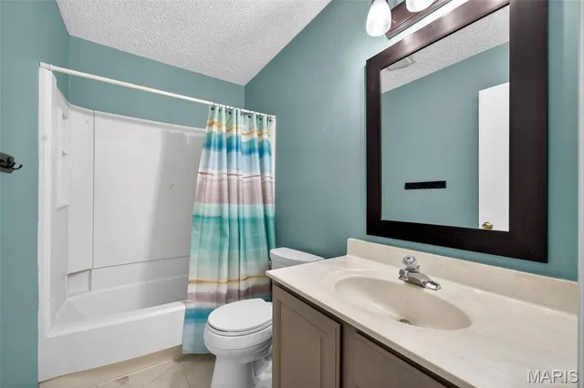 $170,000 | 30 Delray Court, St. Peters, MO 63376