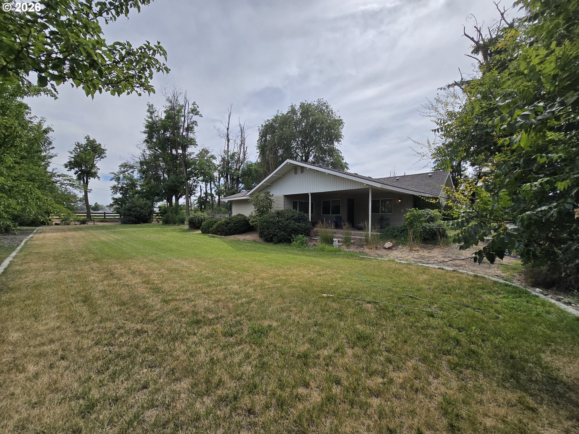 79404 Powerline Road Hermiston, OR 97838 - Photo 17 of 35