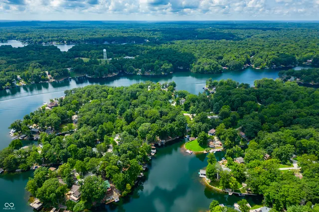 $785,000 | 7604 Heather Drive, Nineveh, IN 46164