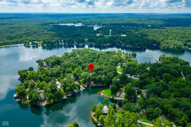 $785,000 | 7604 Heather Drive, Nineveh, IN 46164