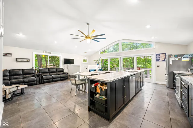 $785,000 | 7604 Heather Drive, Nineveh, IN 46164