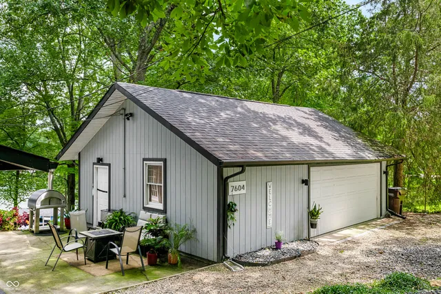 $785,000 | 7604 Heather Drive, Nineveh, IN 46164