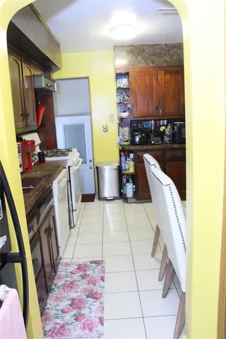 $849,000 | 24 Garnet Place, Elmont, NY 11003