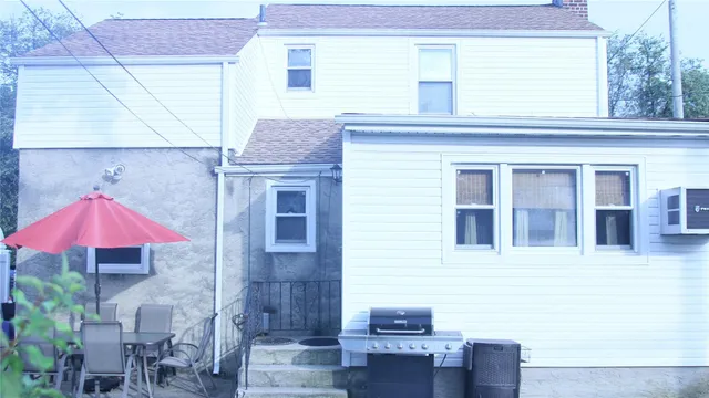 $849,000 | 24 Garnet Place, Elmont, NY 11003