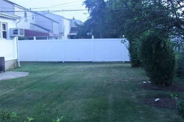 $849,000 | 24 Garnet Place, Elmont, NY 11003