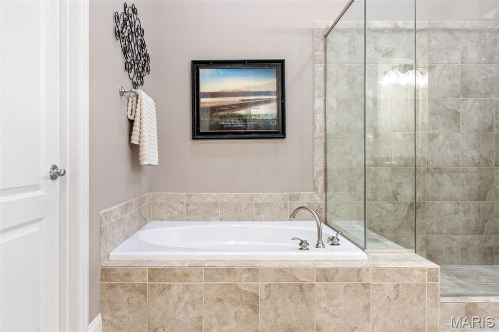 16334 Baxter Road Chesterfield, MO 63005 - Photo 28 of 48 Gallery Image 28