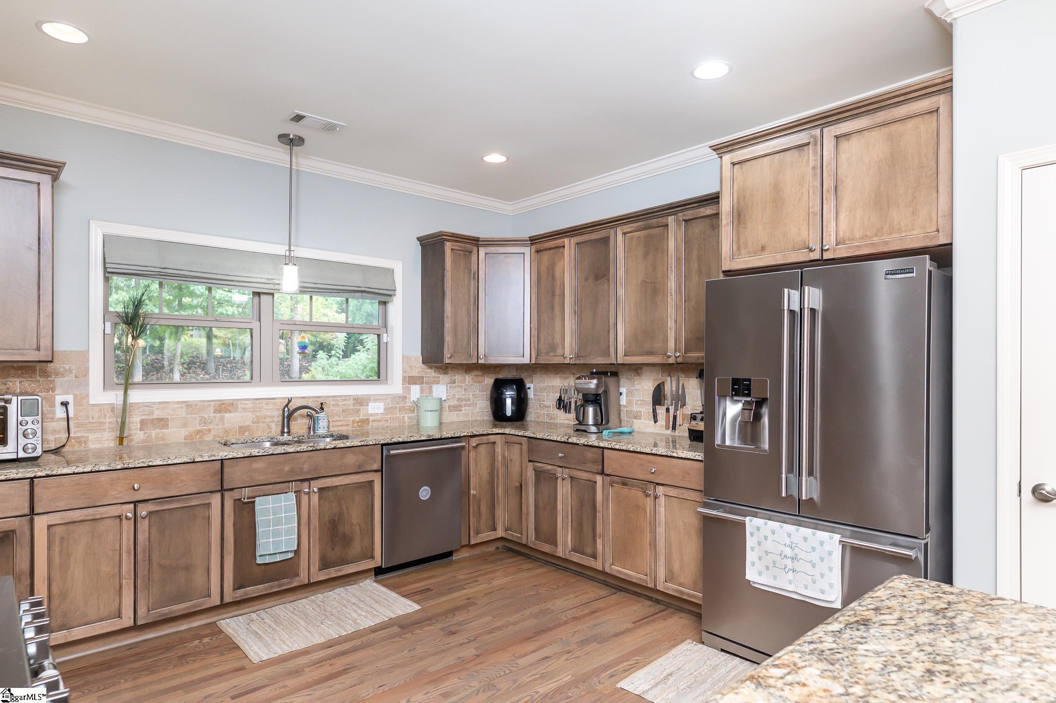 821 Chick Springs Road Greenville, SC 29609 - Photo 8 of 30 Gallery Image 8