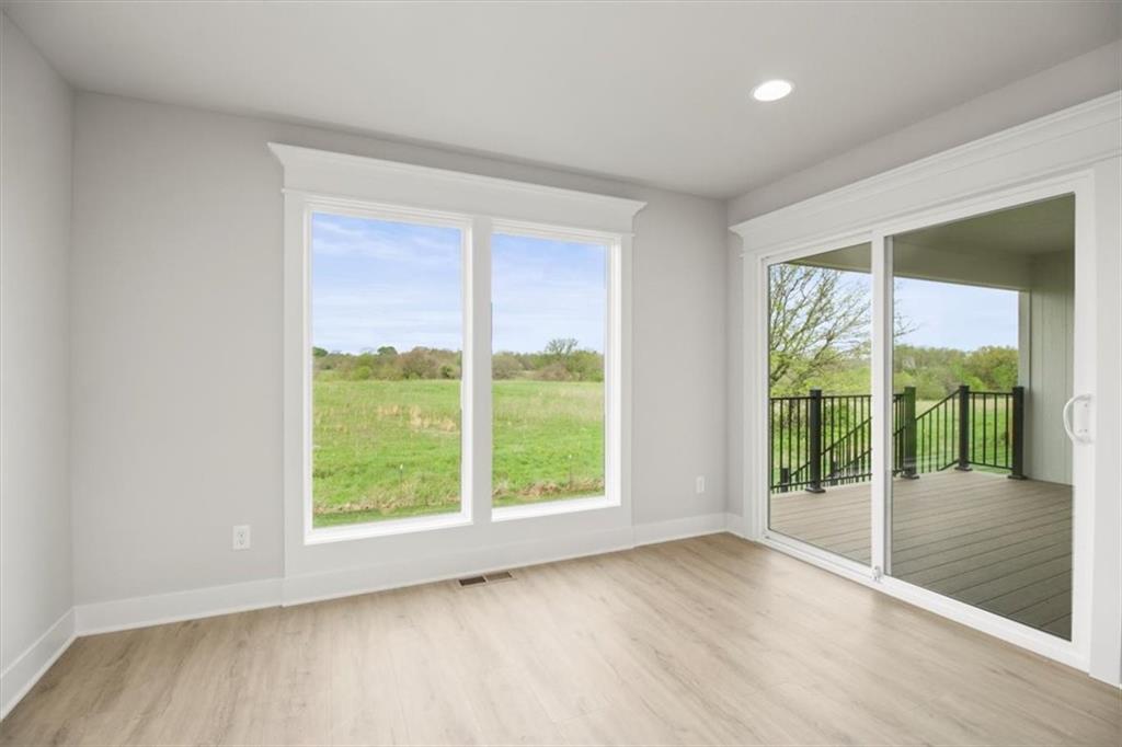 311 Northeast 51st Road Warrensburg, MO 64093 - Photo 8 of 12