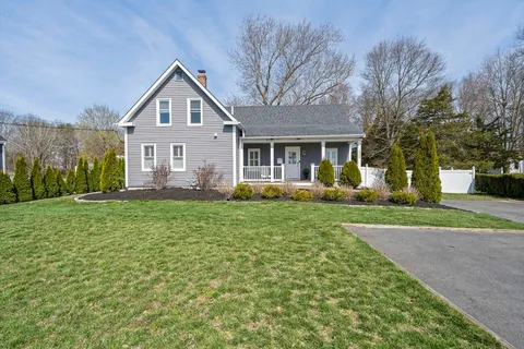 $669,000 | 1345 Central Street, Stoughton, MA 02072