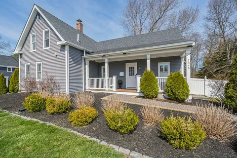$669,000 | 1345 Central Street, Stoughton, MA 02072
