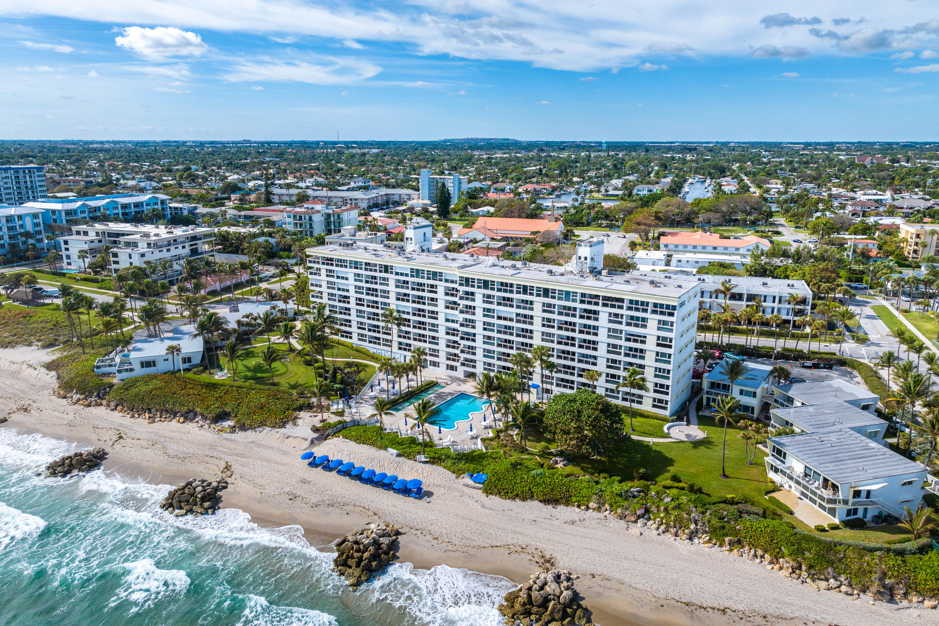 500 Southeast 21st Avenue, Unit 409 Deerfield Beach, FL 33441 - Photo 6 of 14 an aerial view of city