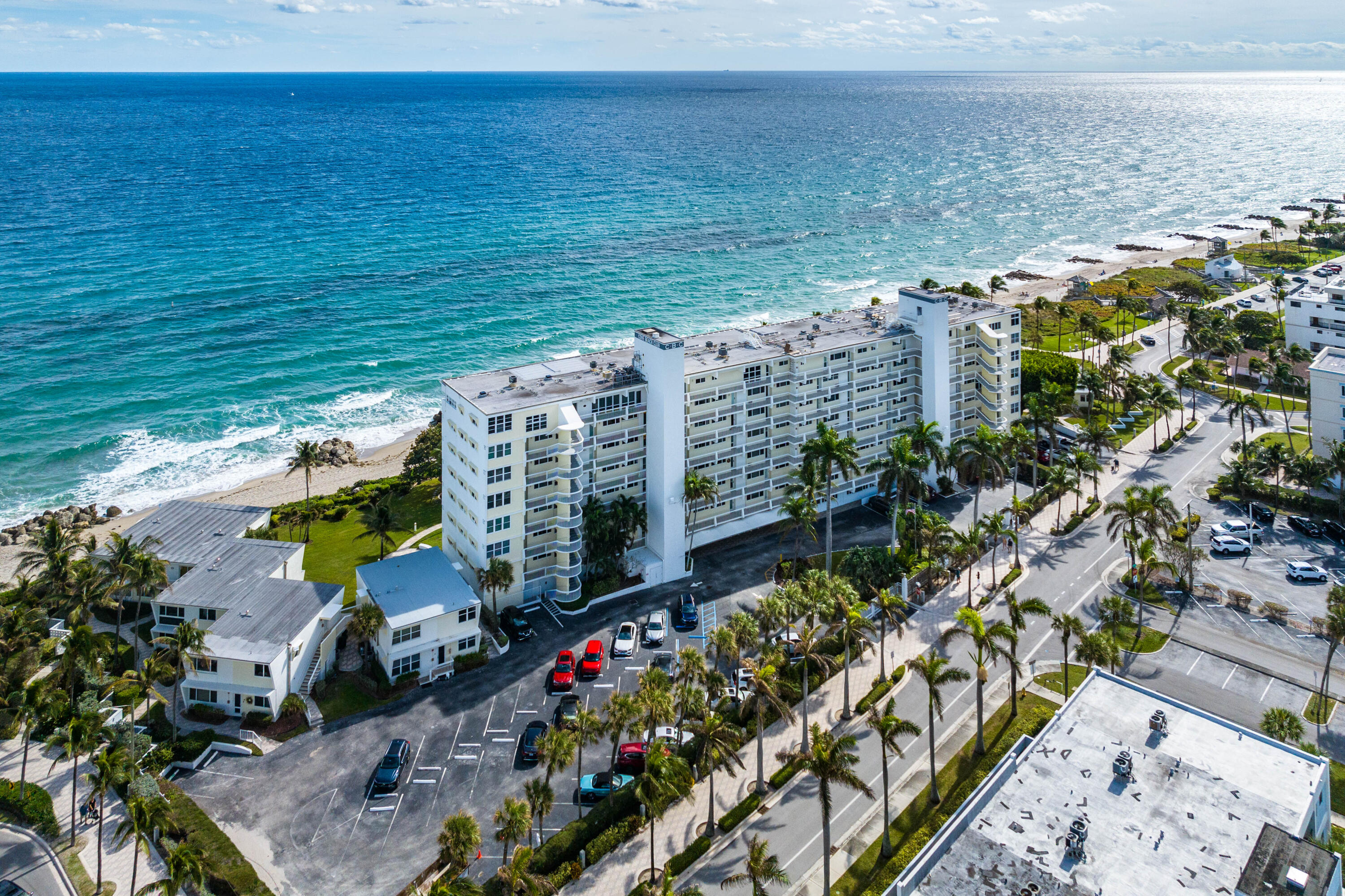 500 Southeast 21st Avenue, Unit 409 Deerfield Beach, FL 33441 - Photo 7 of 14 a view of a city