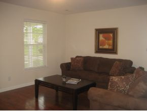 1741 Cooks Valley Road Kingsport, TN 37664 - Photo 4 of 24 Living Room