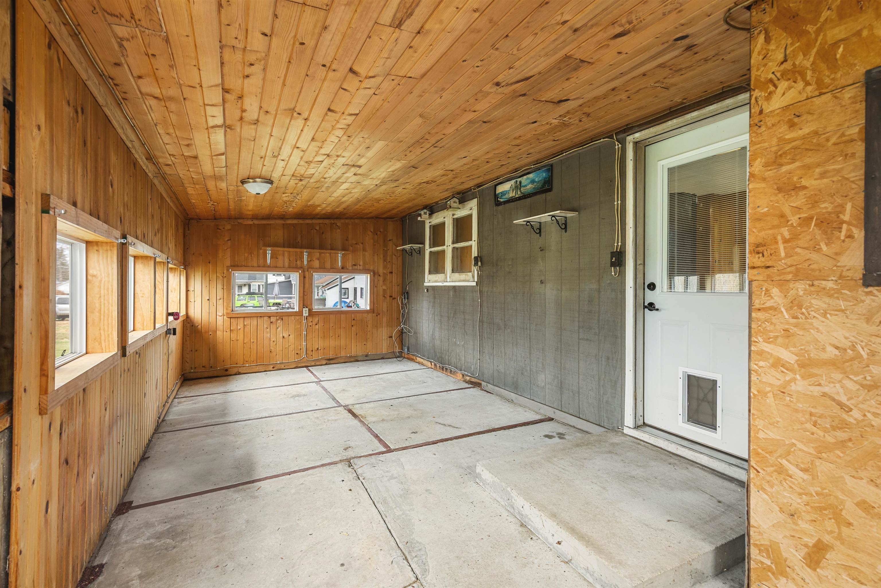 209 South Elida Street Winnebago, IL 61088 - Photo 33 of 48 a view of an entryway of a building