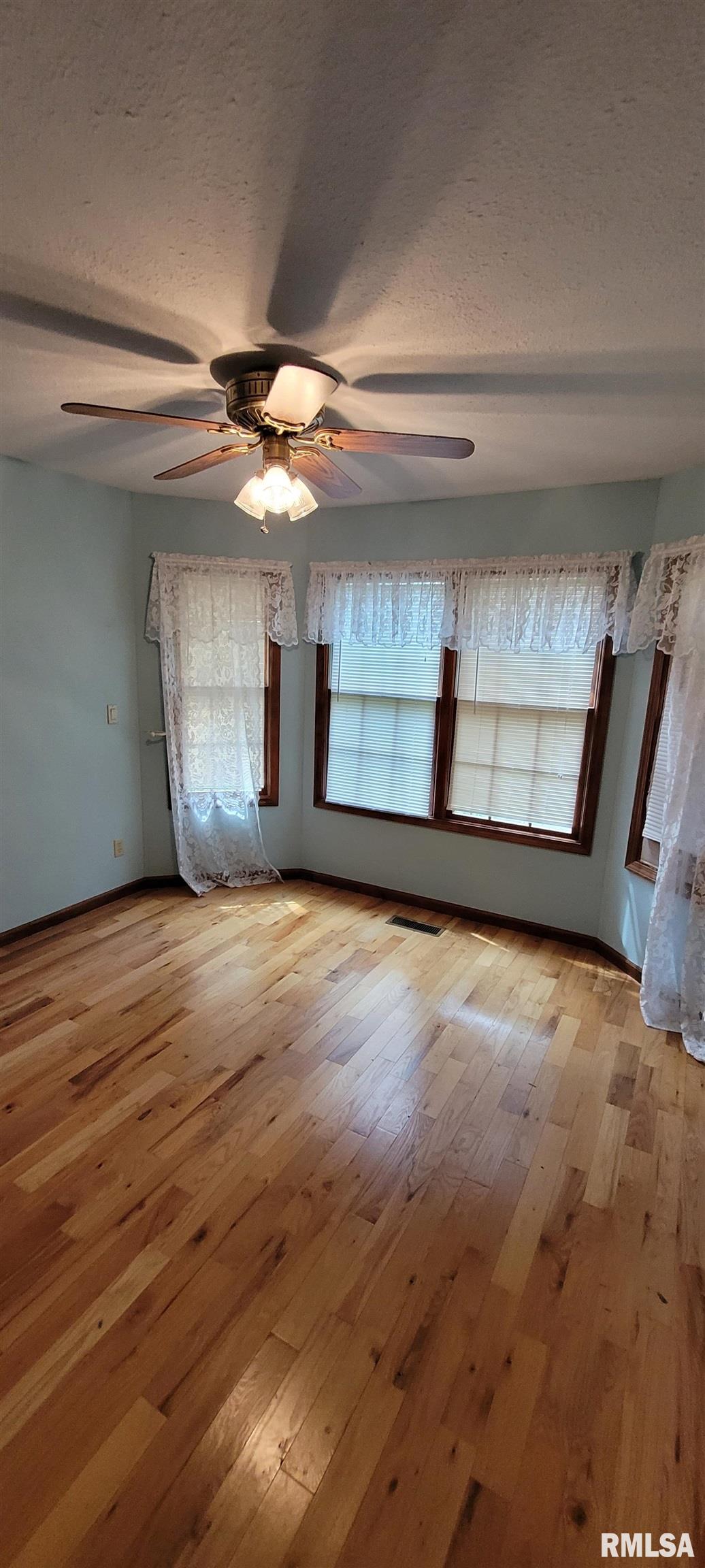 16538 East Campground Road Mount Vernon, IL 62864 - Photo 3 of 47 Gallery Image 3