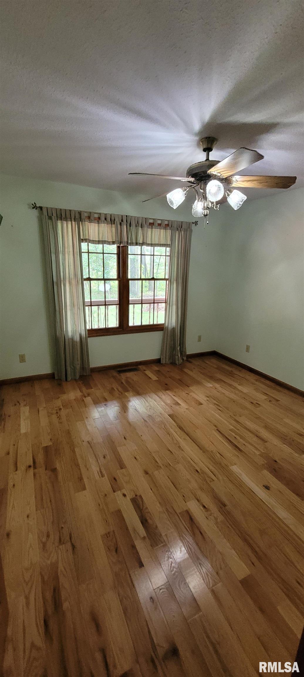 16538 East Campground Road Mount Vernon, IL 62864 - Photo 5 of 47 Gallery Image 5