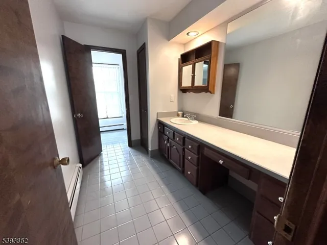 a view of a yard with an empty space