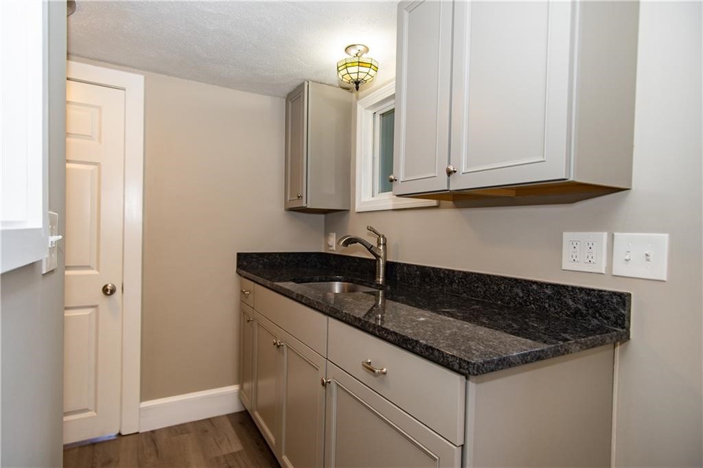 154 East Street Pawtucket, RI 02860 - Photo 7 of 11