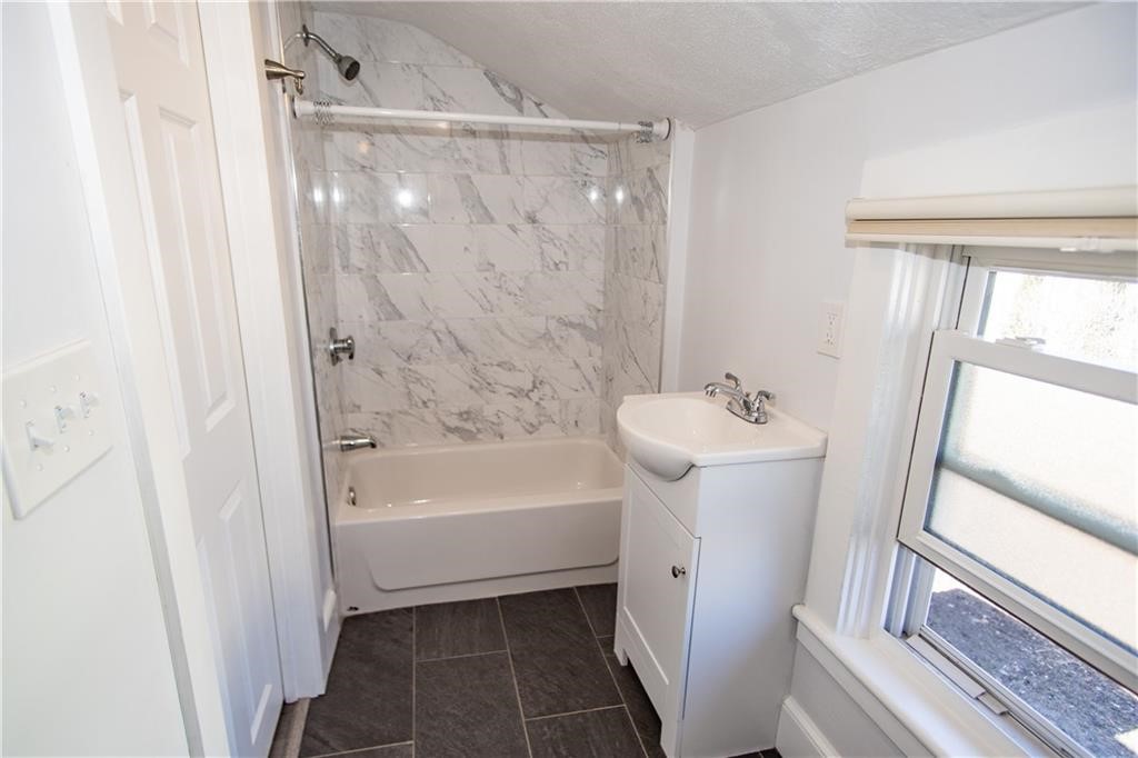 154 East Street Pawtucket, RI 02860 - Photo 8 of 11