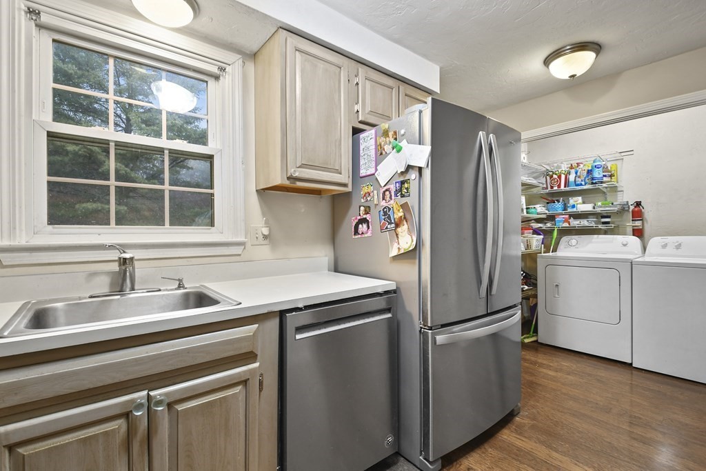 3 Tuck Farm Road, Unit 2 Auburn, MA 01501 - Photo 8 of 24 Gallery Image 8