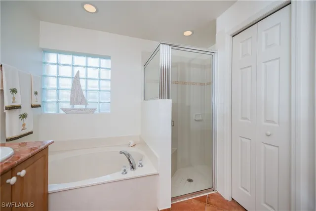 $359,900 | 2335 Summersweet Drive, Alva, FL 33920