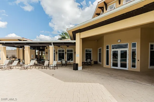 $359,900 | 2335 Summersweet Drive, Alva, FL 33920