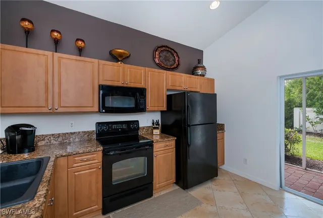 $359,900 | 2335 Summersweet Drive, Alva, FL 33920