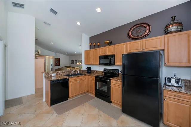 $359,900 | 2335 Summersweet Drive, Alva, FL 33920