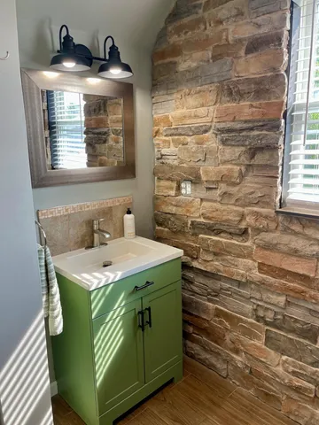 $275,000 | 422 12th Avenue West, Menomonie, WI 54751