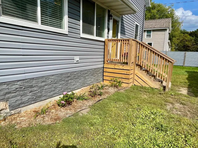 $275,000 | 422 12th Avenue West, Menomonie, WI 54751