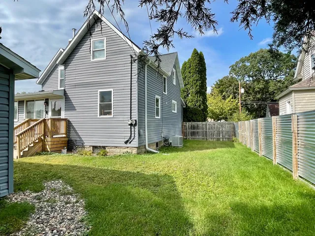 $275,000 | 422 12th Avenue West, Menomonie, WI 54751