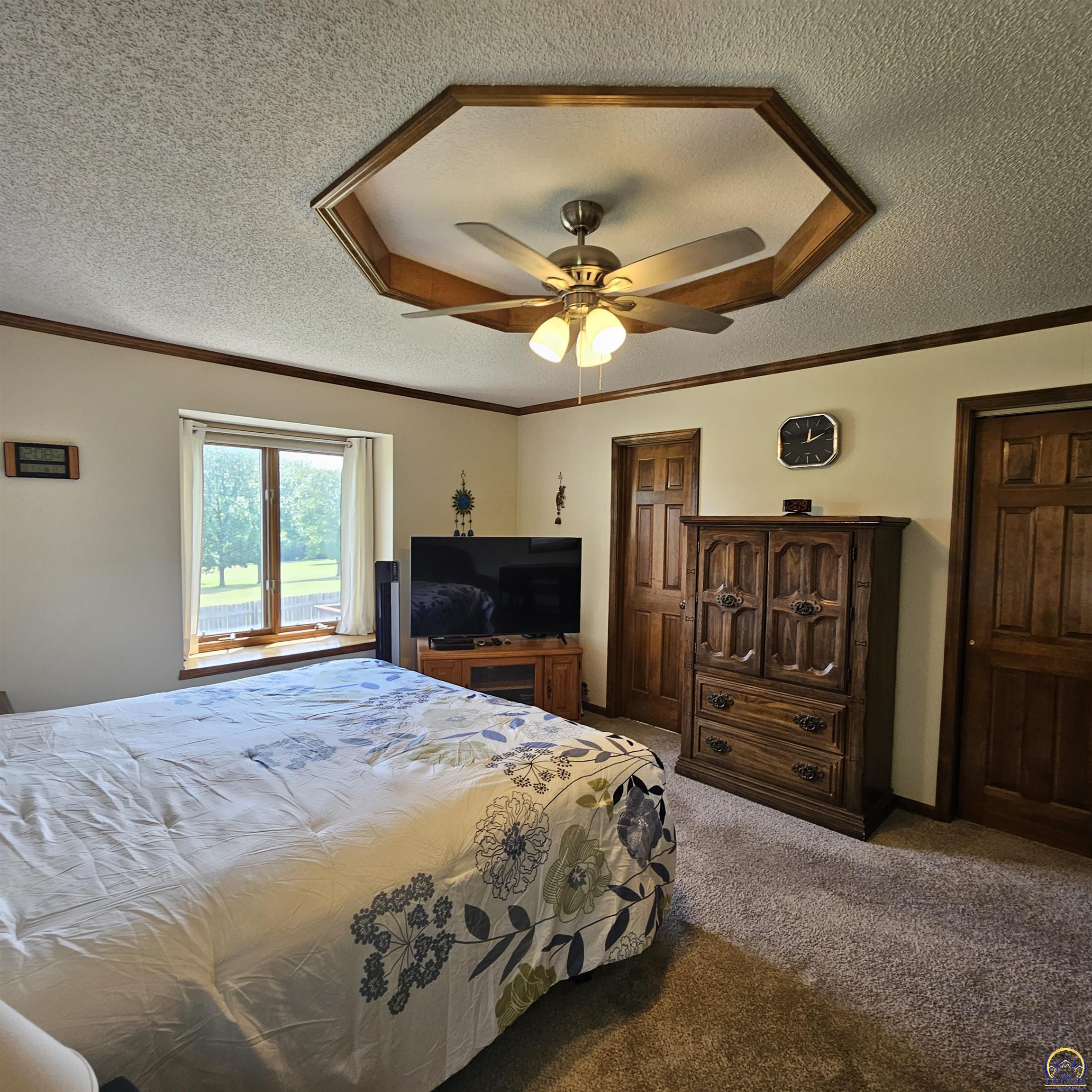 5334 Northwest Rochester Road Topeka, KS 66617 - Photo 7 of 21