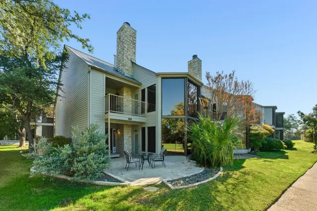 a view of outdoor space yard and patio
