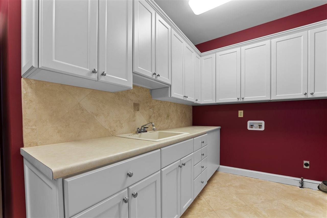 2008 Prescott Place Raleigh, NC 27615 - Photo 27 of 30 Laundry