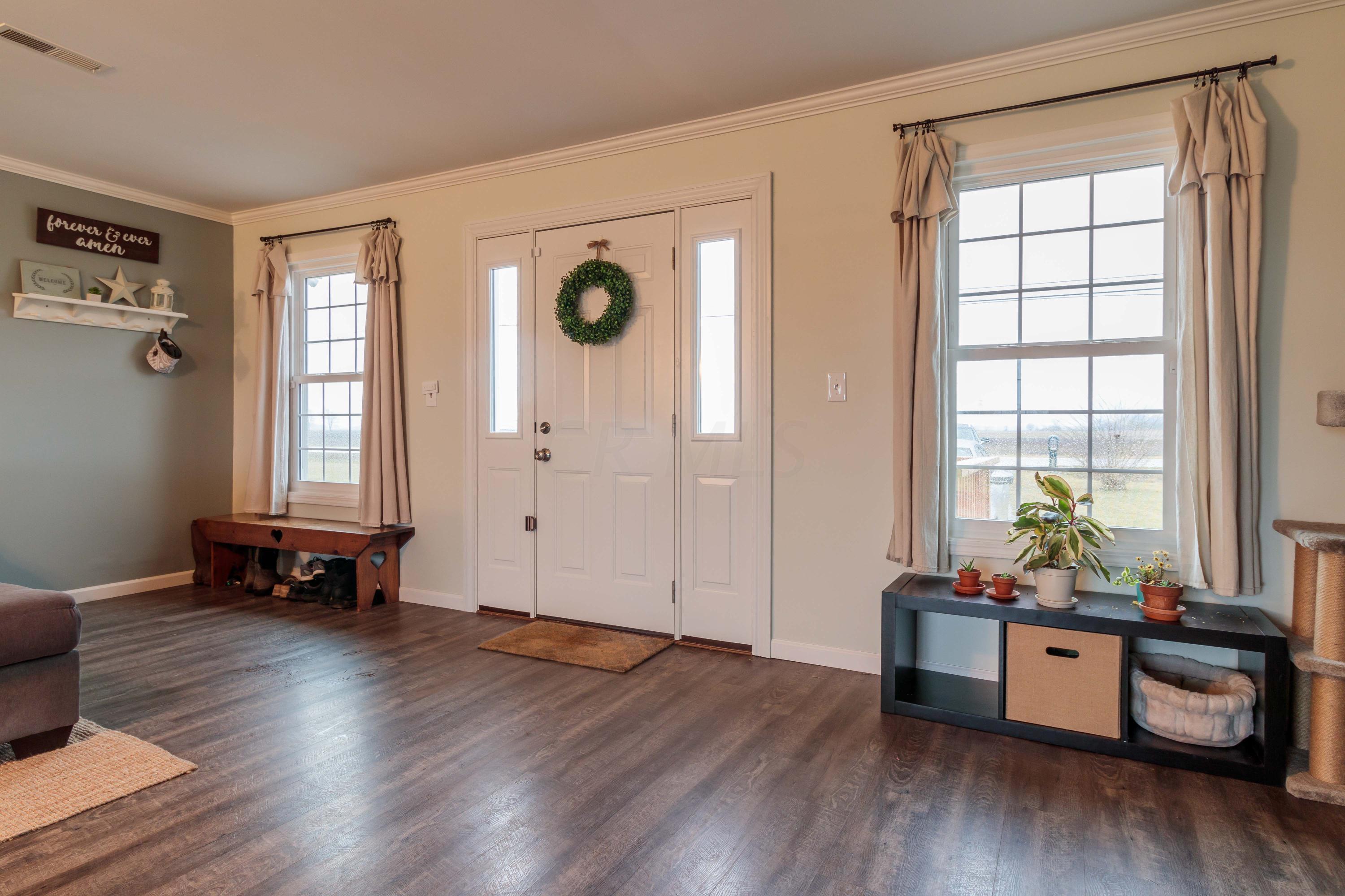 12530 London Road Orient, OH 43146 - Photo 4 of 30 Gallery Image 4