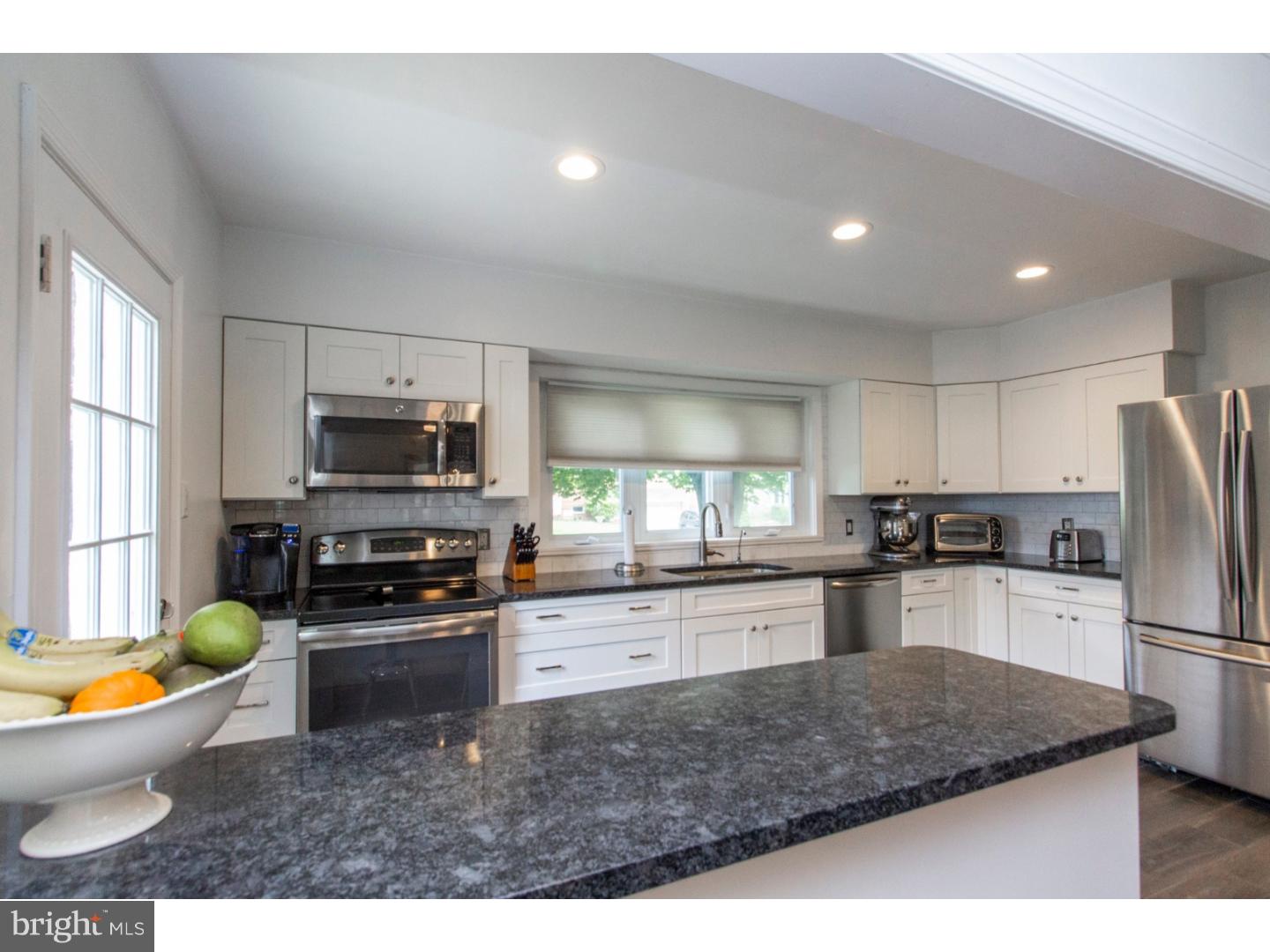 409 Hill Road Havertown, PA 19083 - Photo 2 of 25