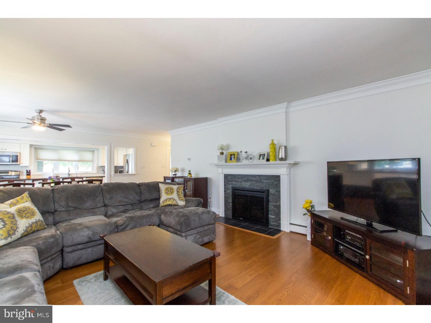 409 Hill Road Havertown, PA 19083 - Photo 8 of 25