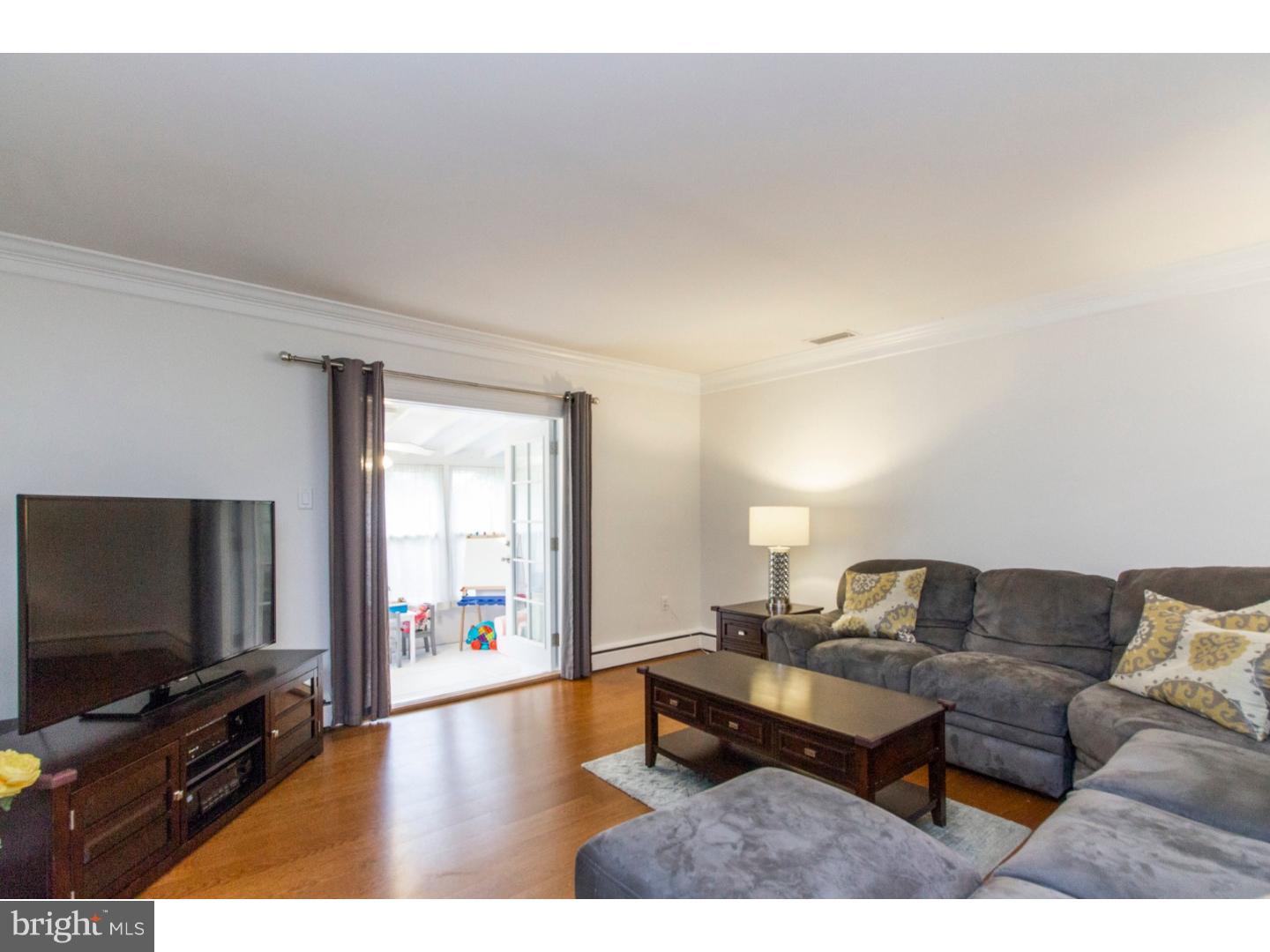 409 Hill Road Havertown, PA 19083 - Photo 9 of 25