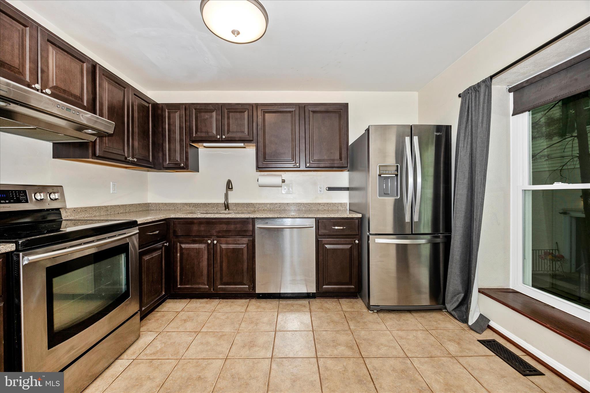 1667 Colonial Way Frederick, MD 21702 - Photo 10 of 36 OLIA7373