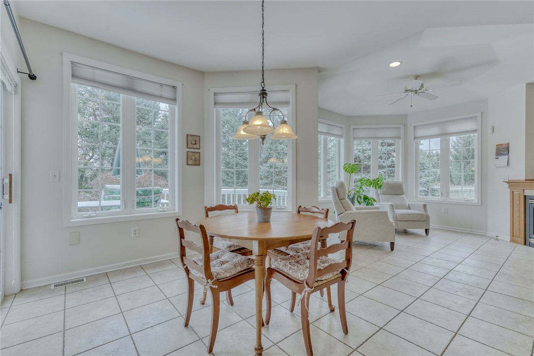 67 Angels Path Penfield, NY 14580 - Photo 22 of 47 KITCHEN DINETTE