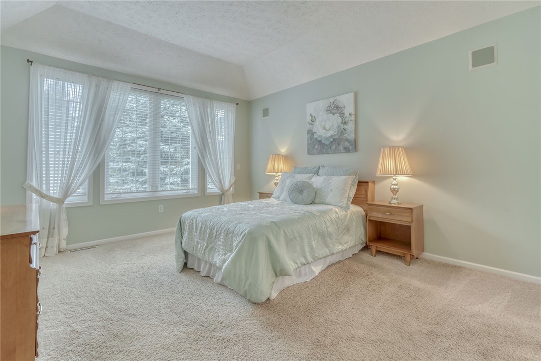 67 Angels Path Penfield, NY 14580 - Photo 23 of 47 MASTER BEDROOM WITH VOLUME/TRAY CEILING!