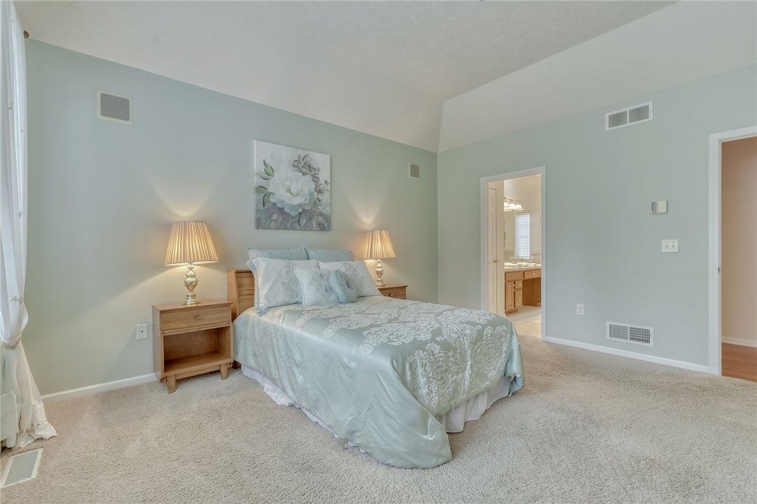 67 Angels Path Penfield, NY 14580 - Photo 24 of 47 MASTER BEDROOM