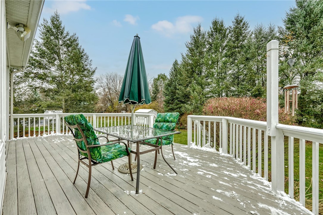 67 Angels Path Penfield, NY 14580 - Photo 42 of 47 EXPANSIVE DECK